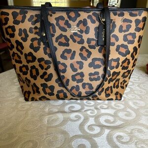 Coach tote in fun leopard print!